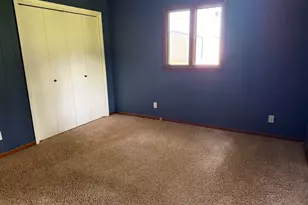 715 State St, Eldorado, IL 62930 - Photo 9