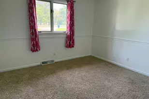 715 State St, Eldorado, IL 62930 - Photo 7