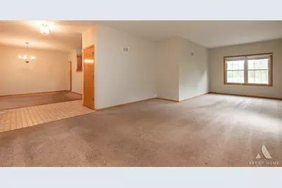 333 Brittany Trail, Elgin, IL 60120 - Photo 7