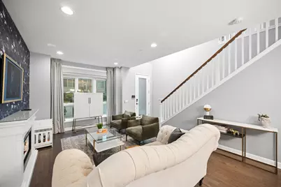 1279 Gateway Court, Northbrook, IL 60062 - Photo 5