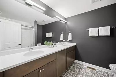 1279 Gateway Court, Northbrook, IL 60062 - Photo 19