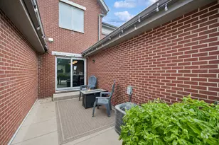 1279 Gateway Ct, Northbrook, IL 60062 - Photo 25