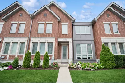 1279 Gateway Court, Northbrook, IL 60062 - Photo 1