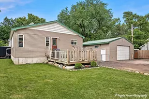 39 Fairfax Rd, Fox Lake, IL 60020 - Photo 1