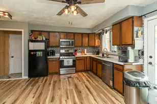 214 NE 6th Ave, Galva, IL 61434 - Photo 5