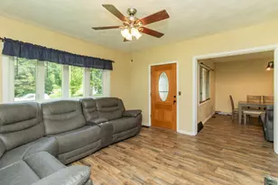 214 NE 6th Ave, Galva, IL 61434 - Photo 17