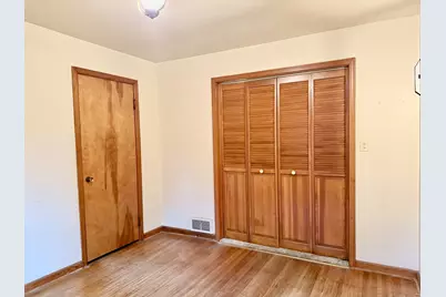 1021 7th Street, Peru, IL 61354 - Photo 13