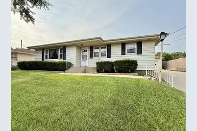1021 7th Street, Peru, IL 61354 - Photo 1