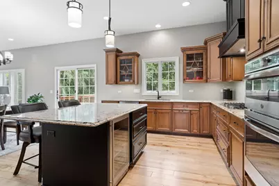 4037 Ashwood Park Court, Naperville, IL 60564 - Photo 5