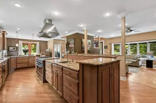 610 W Lonnquist Blvd, Mount Prospect, IL 60056 - Photo 7