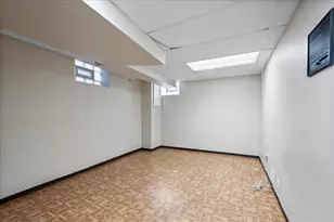 6939 N Francisco Ave, Chicago, IL 60645 - Photo 19