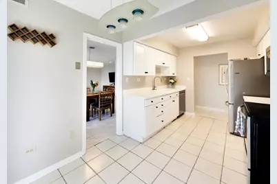 4949 Golf Road #401, Skokie, IL 60077 - Photo 5