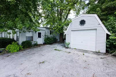 5187 E Center Street, Bourbonnais, IL 60914 - Photo 3