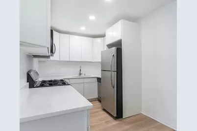 415 S Maple Avenue #601, Oak Park, IL 60302 - Photo 3