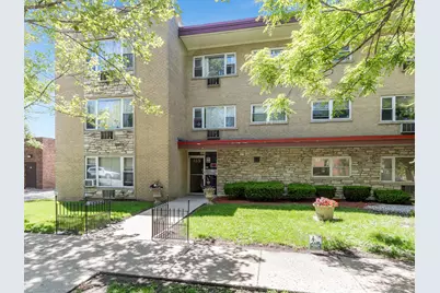 415 S Maple Avenue #601, Oak Park, IL 60302 - Photo 1