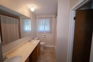 1302 Oxford Ln, Wheaton, IL 60189 - Photo 7