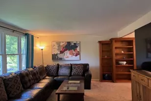 1302 Oxford Ln, Wheaton, IL 60189 - Photo 3
