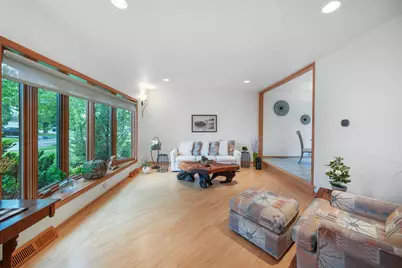 5N625 Santa Fe Trail, Bloomingdale, IL 60108 - Photo 7