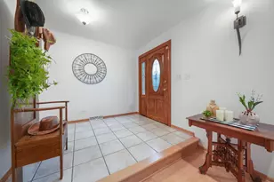5N625 Santa Fe Trail, Bloomingdale, IL 60108 - Photo 5