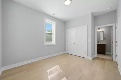 2442 W Wilson Avenue #3, Chicago, IL 60625 - Photo 9