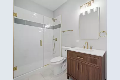 2442 W Wilson Avenue #3, Chicago, IL 60625 - Photo 11