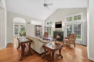 4 Shadow Creek Cir, Palos Heights, IL 60463 - Photo 5