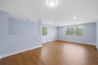 18 Dennis Court #18, Schaumburg, IL 60193 - Photo 11