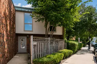 2121 N Lincoln Ave, Chicago, IL 60614 - Photo 1