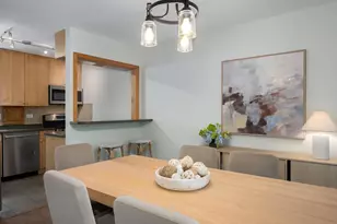 2121 N Lincoln Ave, Chicago, IL 60614 - Photo 11