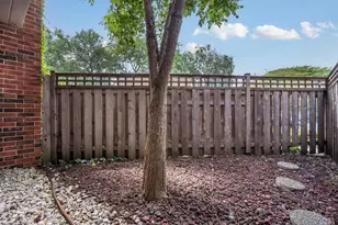 2121 N Lincoln Ave, Chicago, IL 60614 - Photo 31