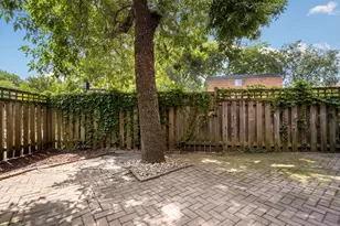 2121 N Lincoln Ave, Chicago, IL 60614 - Photo 29