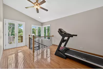 433 S Euclid Avenue, Villa Park, IL 60181 - Photo 5
