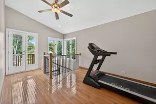 433 S Euclid Ave, Villa Park, IL 60181 - Photo 5