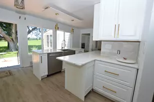 4601 Spring Grove Rd, McHenry, IL 60051 - Photo 7