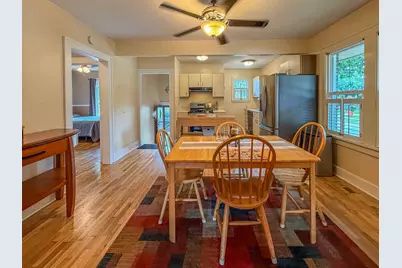 918 W Washington Street, Champaign, IL 61821 - Photo 13