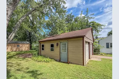 918 W Washington Street, Champaign, IL 61821 - Photo 37