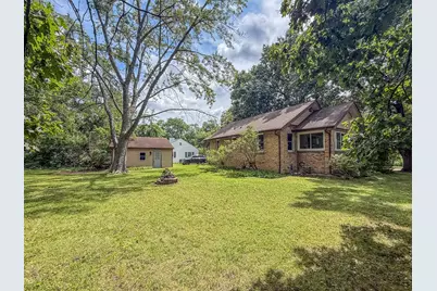 918 W Washington Street, Champaign, IL 61821 - Photo 35