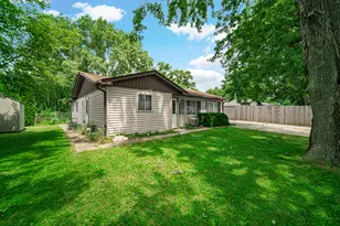 456 W Auburn Ln, Crete, IL 60417 - Photo 1