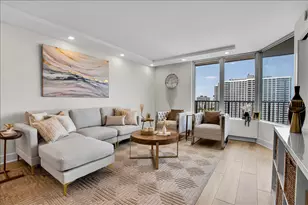 4170 N Marine Dr, Chicago, IL 60613 - Photo 5