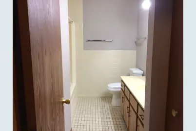 4711 Yender Avenue #GB, Lisle, IL 60532 - Photo 9