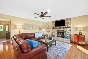 310 Wintree Ln, New Lenox, IL 60451 - Photo 7