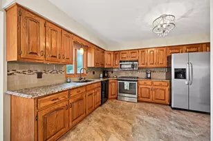 310 Wintree Ln, New Lenox, IL 60451 - Photo 11