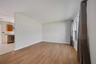 8189 Carlisle Dr, Hanover Park, IL 60133 - Photo 3