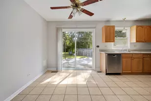 8189 Carlisle Dr, Hanover Park, IL 60133 - Photo 5