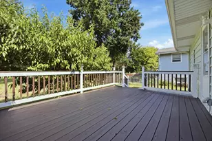 1109 Wicker St, Woodstock, IL 60098 - Photo 17