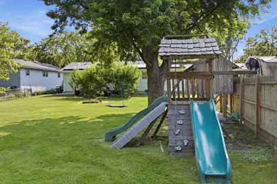 1109 Wicker Street, Woodstock, IL 60098 - Photo 23