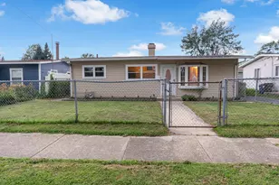 870 Taylor Ave, Aurora, IL 60506 - Photo 1