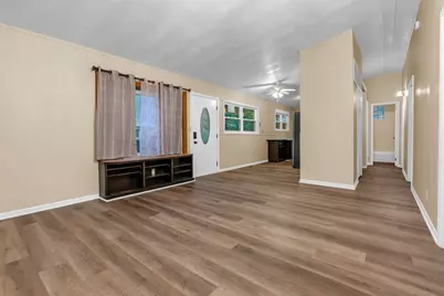 870 Taylor Avenue, Aurora, IL 60506 - Photo 9