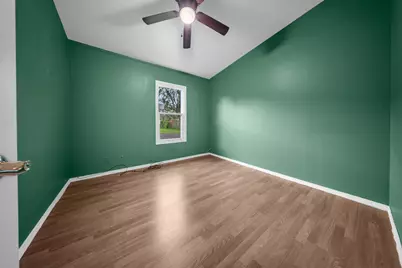 870 Taylor Avenue, Aurora, IL 60506 - Photo 5