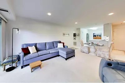 432 Kelburn Road #121, Deerfield, IL 60015 - Photo 5